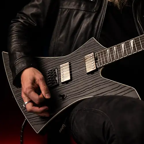 Kelly™ – Jacksonguitars.com