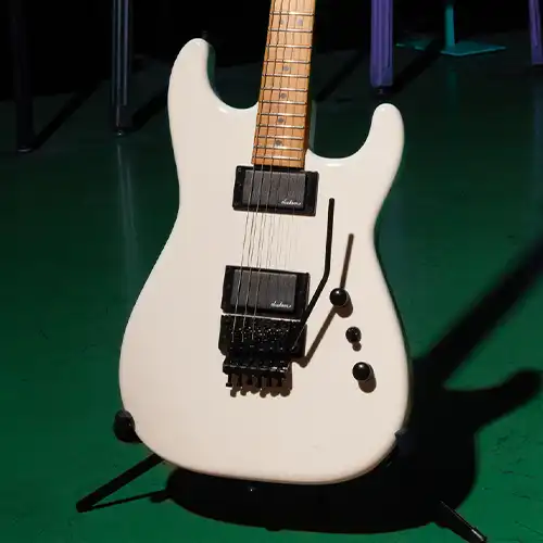 Jackson パープルバースト Floyd Roseタイプ ケース付 Jackson