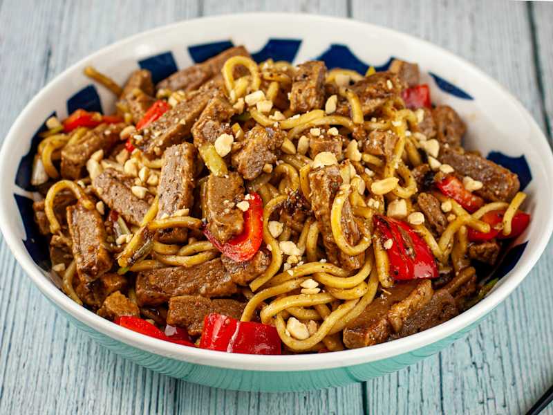 Vegetarian Black Bean Stir Fry Recipe With Meat-Free Quorn Strips