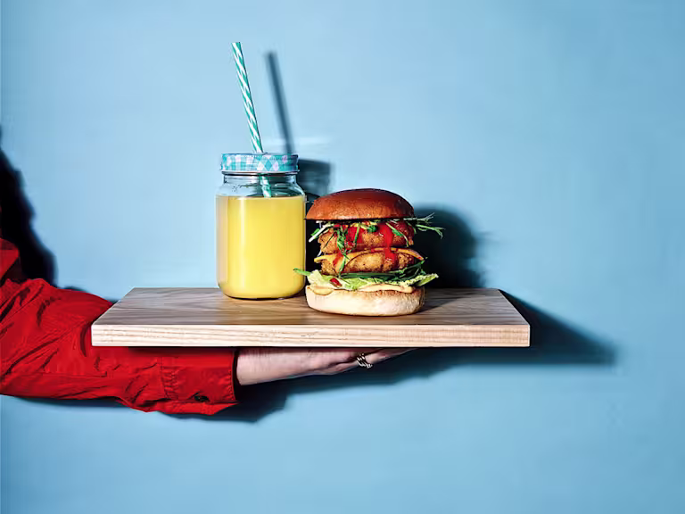 veganska file burgare, srirachamajo, vegetariskt, quorn.