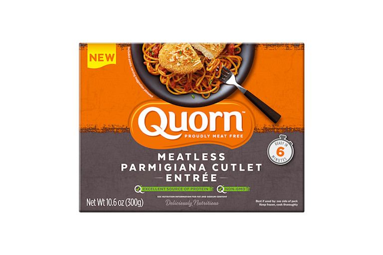 A box of Quorn Meatless Parmigiana Cutlet Entrée showing the plated product and information on an orange and charcoal background.