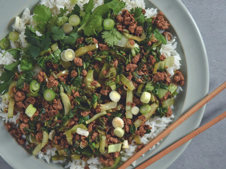 Oriental crispy Quorn Mince with bok choy and basmati rice