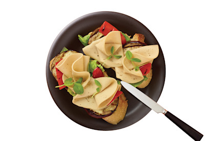 quorn vegetarian wafer thin chicken slices