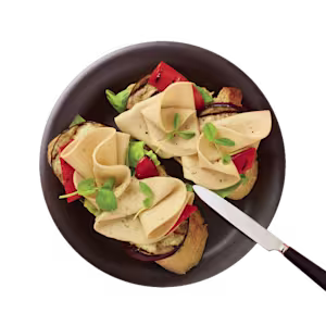 quorn vegetarian wafer thin chicken slices