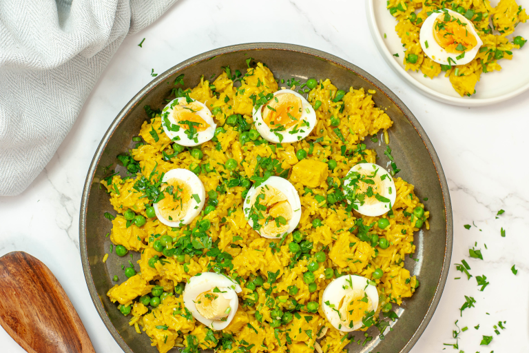 Vegetarian Kedgeree with Quorn Vegetarian Fillets in a dish