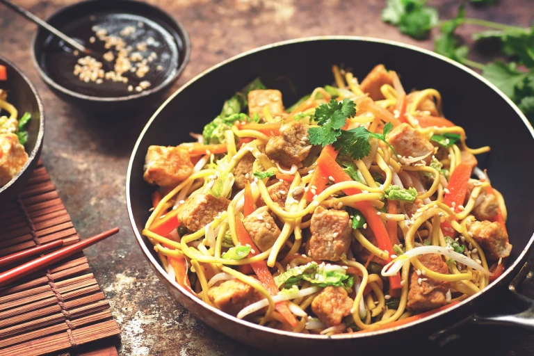chow mein with quorn pieces vegetarian recipe