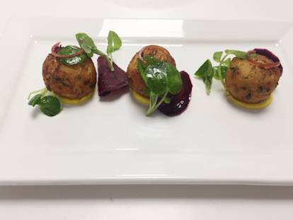 Arran Ratner wins stage with Steve Munkley after winning Quorn Student Chef Challenge