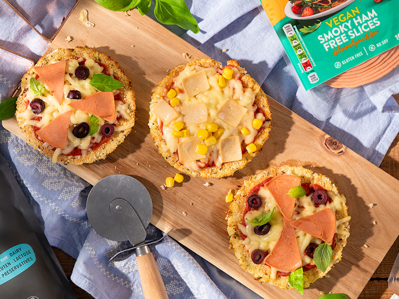 Mini Cauliflower Pizzas | Vegan Recipes | Quorn