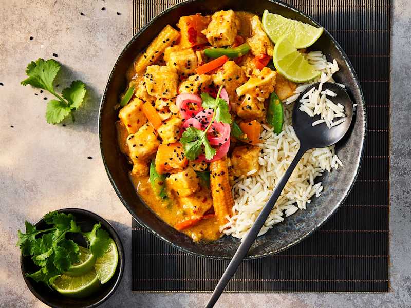 Slow Cooker Vegetarian Chicken Curry | Quorn