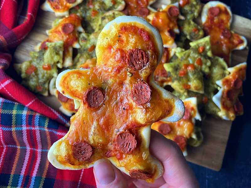 Vegan Mini Festive Pizza Recipe With Meat-Free Quorn Pepperoni