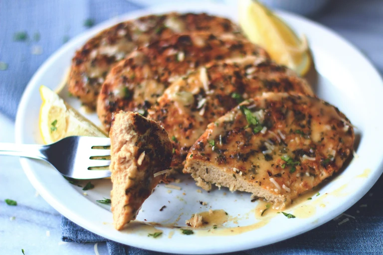 A vegan chicken piccata made with Quorn Vegan Meatless Fillets in a lemon sauce.