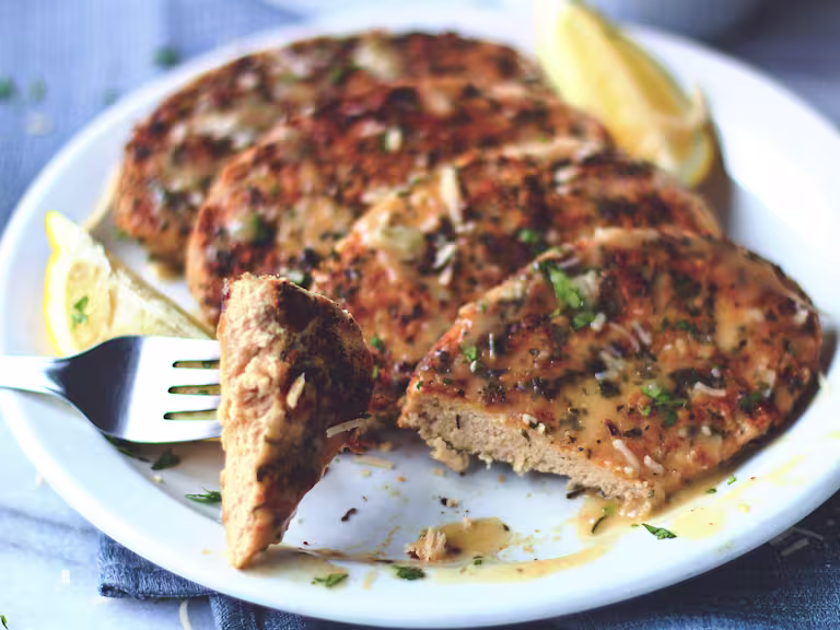 A chicken piccata made with Quorn Meatless ChiQin Fillets in a lemon sauce.