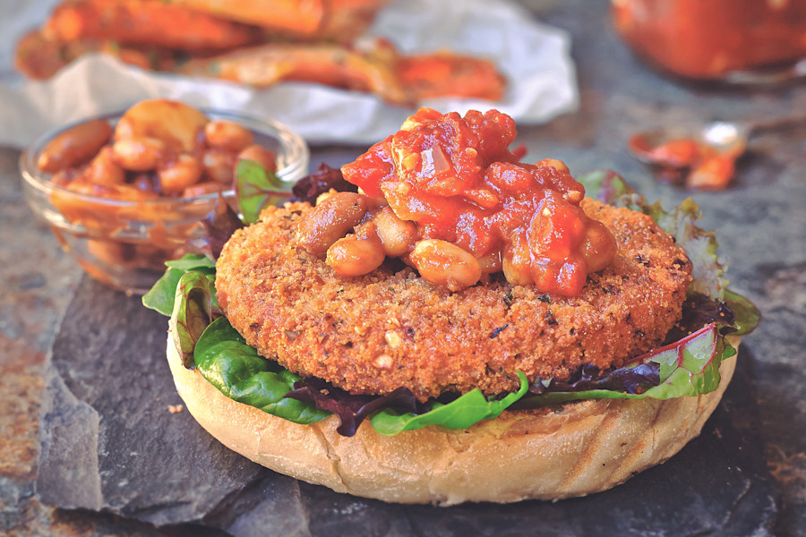 Quorn Hot & Spicy Vegan Burger With BBQ Beans | Quorn