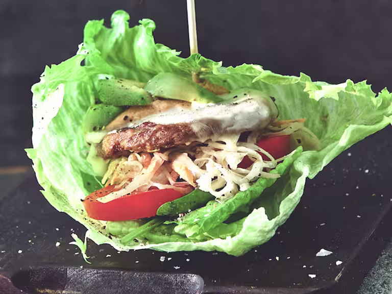 Vegetarisk low carb burgare