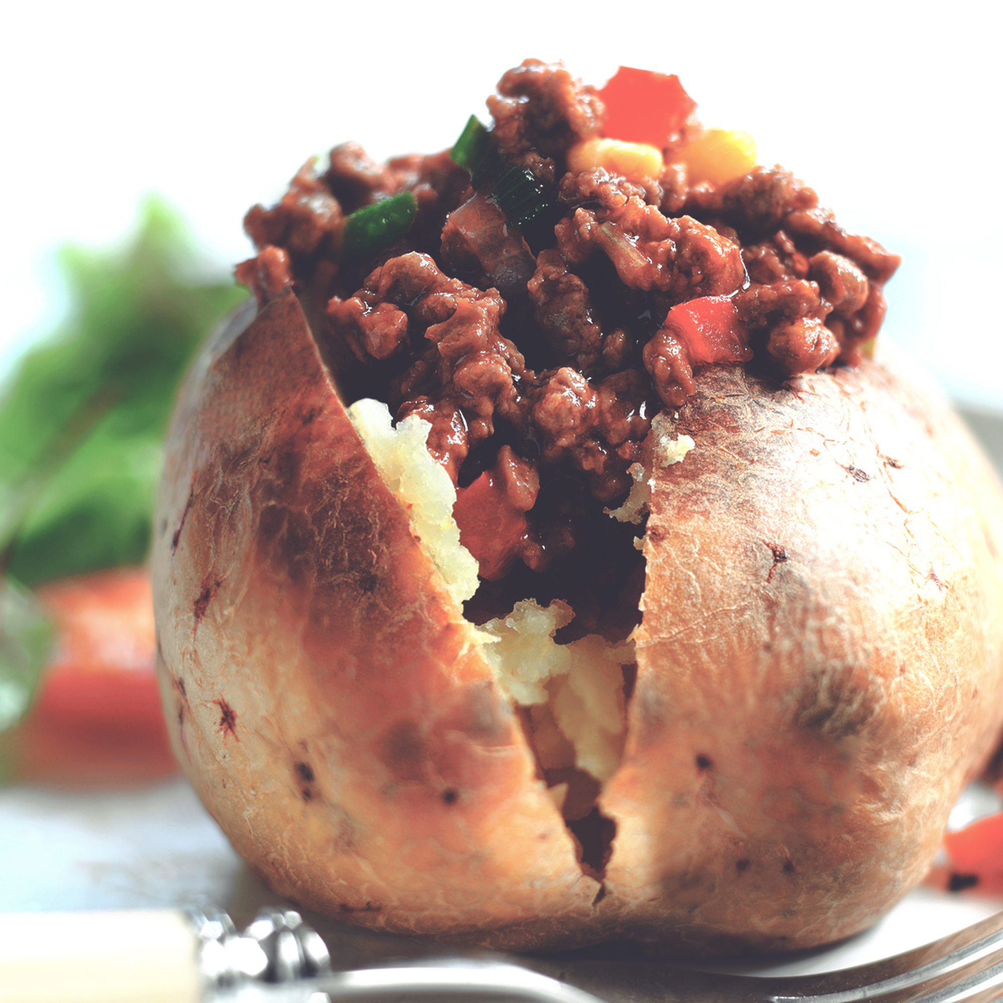 Quorn Mince Chilli in Jacket Potato-image