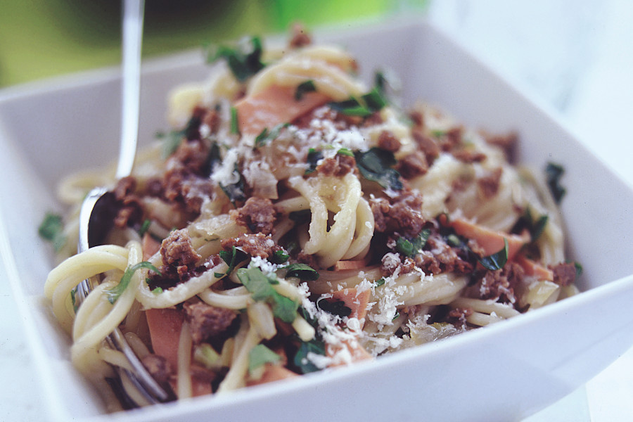 Vegetarian & Meat Free Spaghetti Carbonara Recipe | Quorn