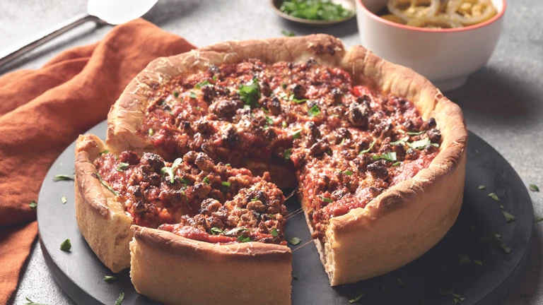 A Chicago-style deep dish pizza topped with Quorn Mince.
