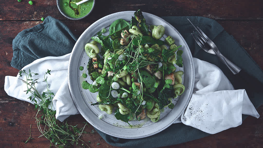 Vegan Pesto Pasta Salad Recipe With Meat-Free Quorn Pieces