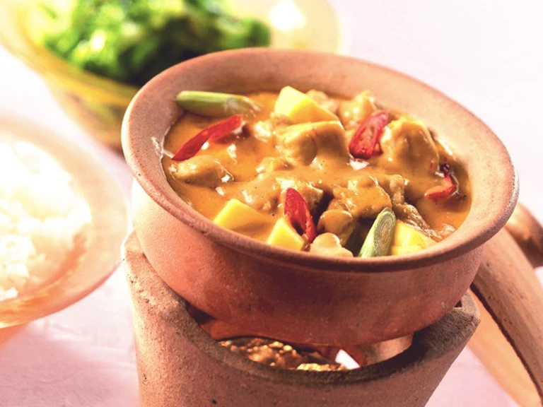 quorn vegetarian thai red curry with mango recipe