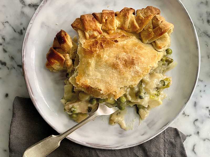Vegetarian Leek, Pea & Mint Pie With Meat-Free Quorn Mini Fillets