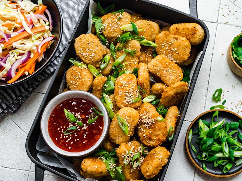 Quorn Meatless Nuggets with Sweet Chili Dip | Quorn