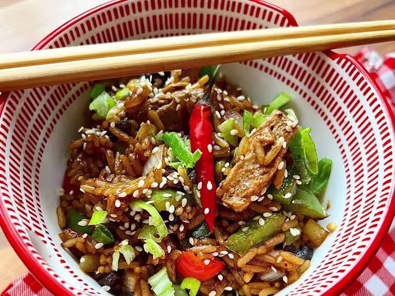 Black bean rice bowl with Quorn Vegetarian Steak Strips