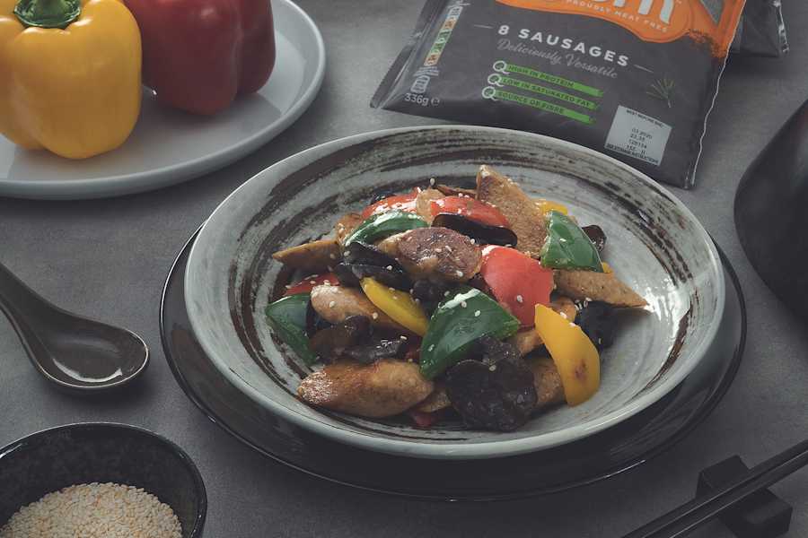Wok-Fried Quorn Sausages with Capsicum and Black Fungus