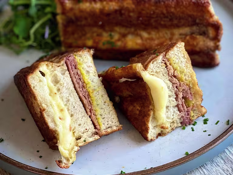 Monte Cristo Sandwich with Quorn Vegetarian Ham Slices