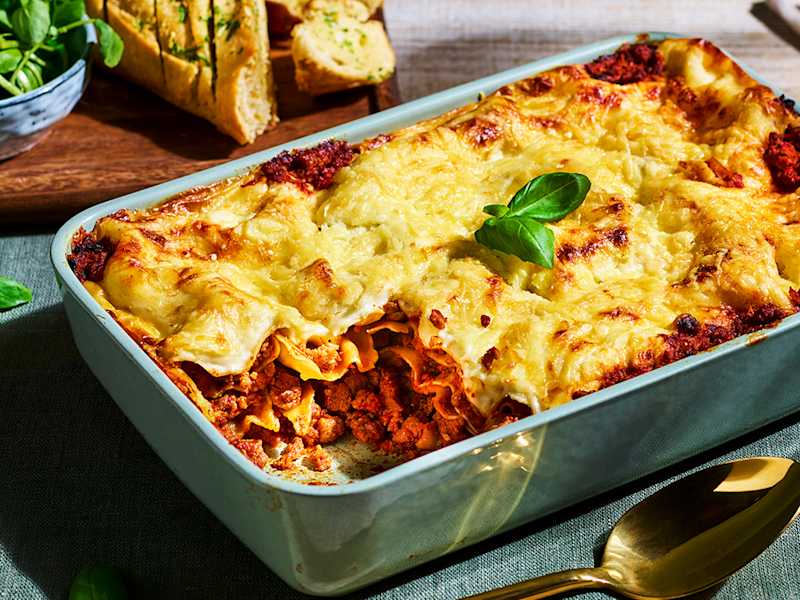 Quorn Meat Free Mince Lasagne Recipe | Quorn SG