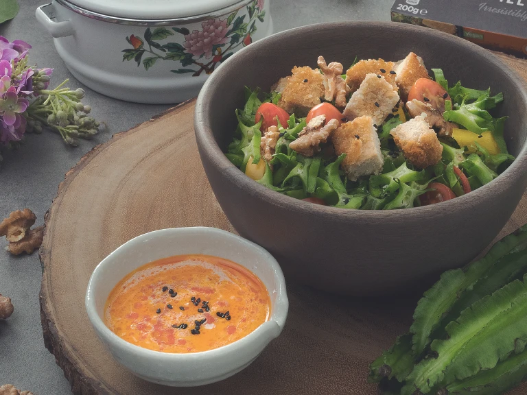 Wing bean salad with Quorn Vegan Breaded Fillets 