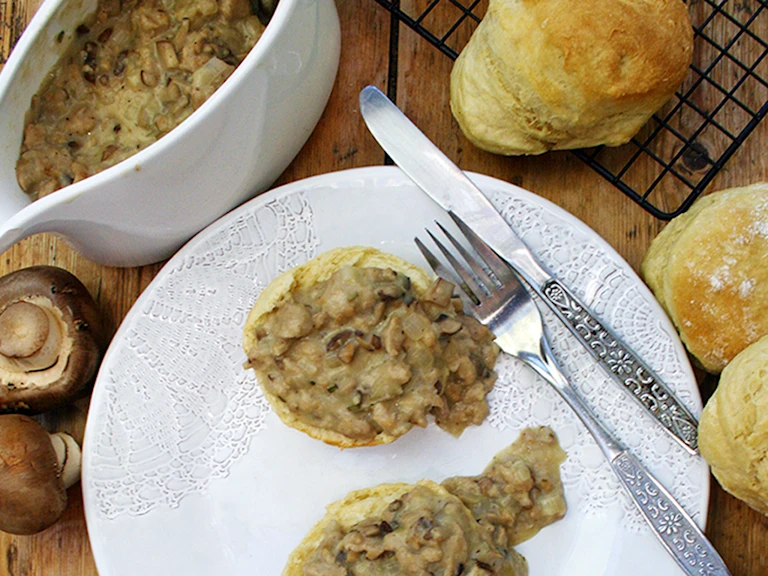 Vegan Biscuits and Gravy
