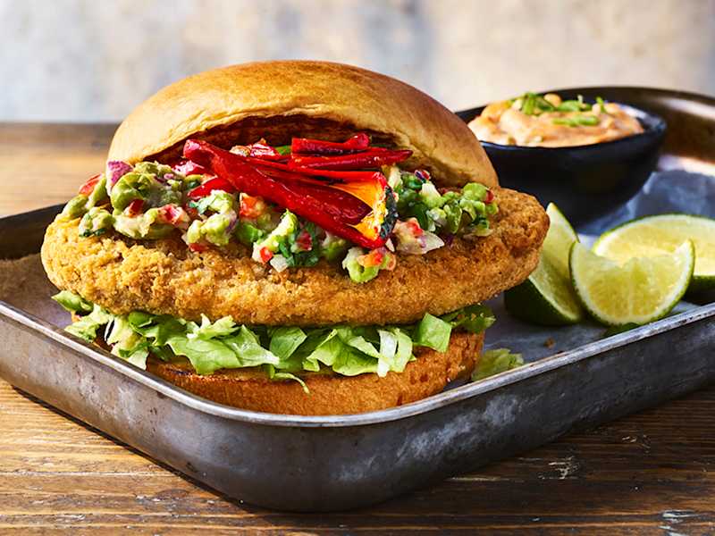Quorn Crunchy Chicken Fillet Burger | Quorn
