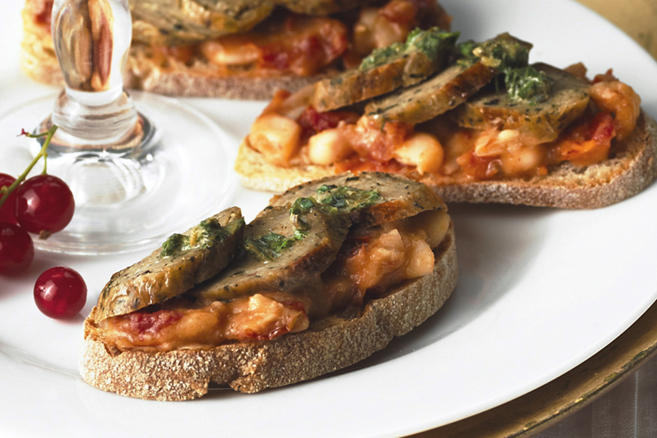 Quorn Sausage Crostini