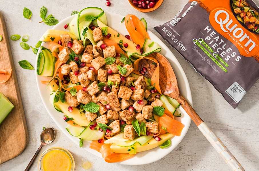 Papaya Salad Recipe with Quorn ChiQin Meatless Pieces | Quorn