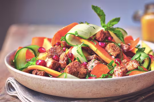 quorn vegan pieces papaya salad with apple balsamic healthy recipe