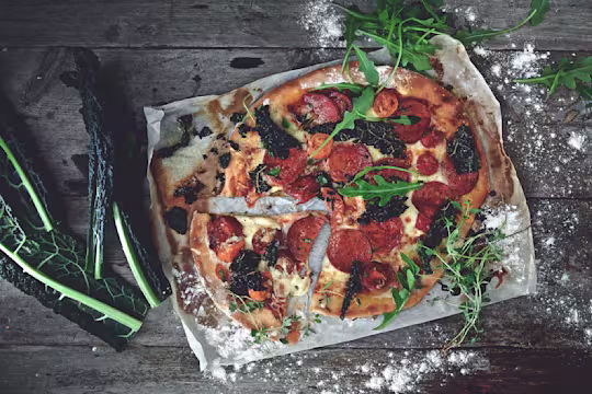 Glutenfri vegetarisk pepperonipizza