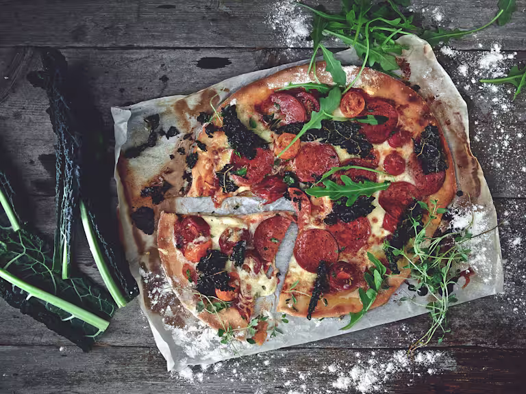 Glutenfri vegetarisk pepperonipizza