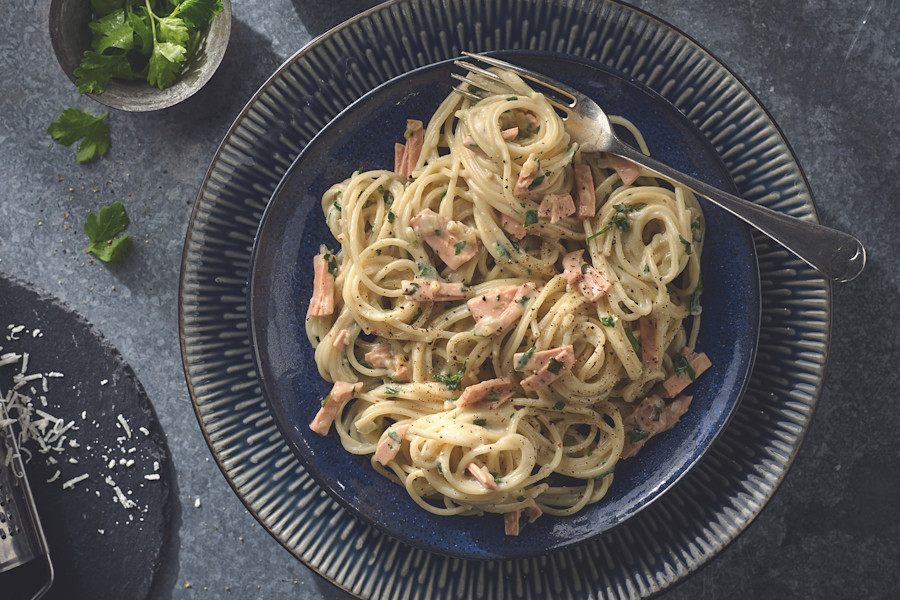 Vegan Carbonara Recipe with Smoky Vegan Ham | Quorn