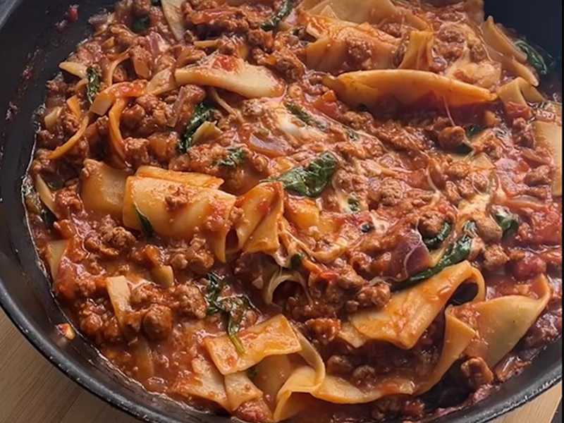 Vegetarian Lasagne Soup Recipe With Meat-Free Quorn Mince