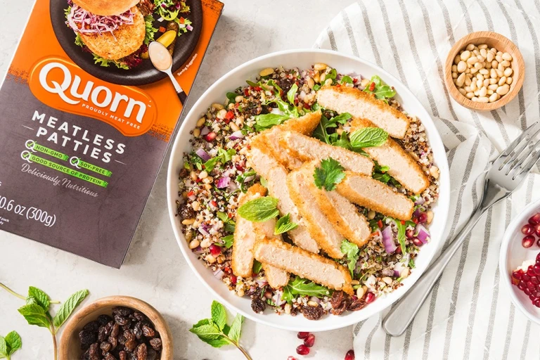 quorn herb escalope & quinoa healthy vegetarian salad recipe