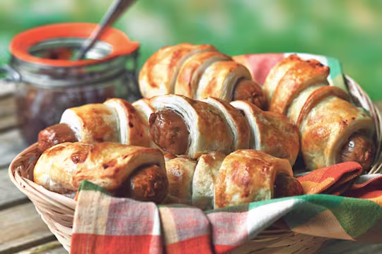 quorn 30 minute sausage rolls vegetarian recipe