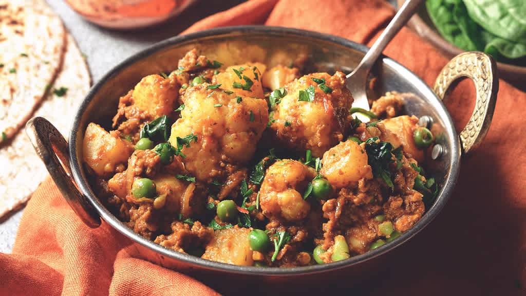 Easy Quorn Mince & Madras Curry | Quorn