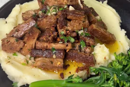 Quorn Vegetarian Strips with mashed potatoes and tenderstem broccoli
