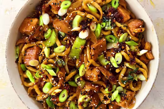 Yaki Udon Noodles with Quorn Pieces in a bowl