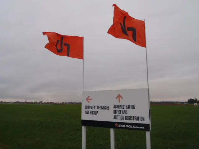 Chicago, IL: Equipment Delivery and Pick Up - Loading Area Information - Truck Entrance from Gore 1