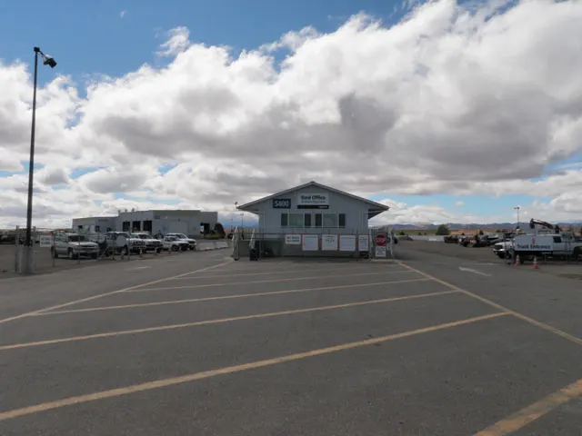 Sacramento, CA: Equipment Delivery and Pick Up - Loading Area Information - Truck Entrance 1