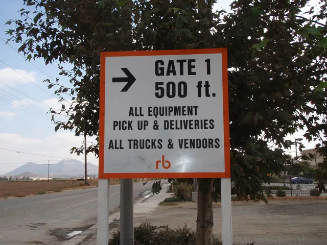 Los Angeles, CA: Equipment Delivery and Pick Up - Loading Area Information - Truck Entrance Sign 1