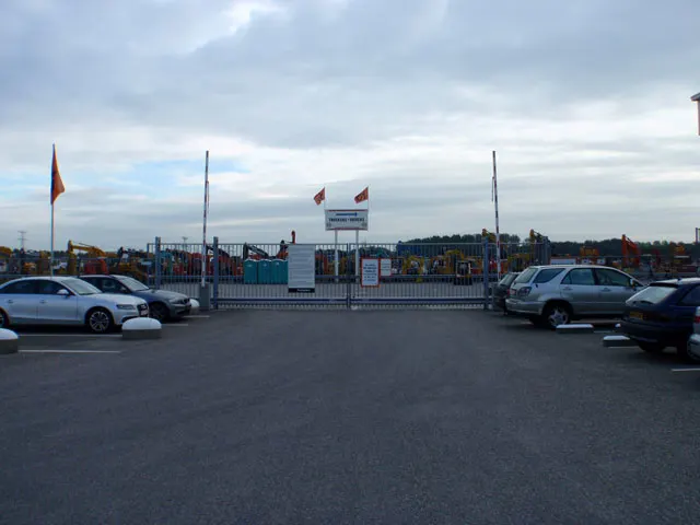 Moerdijk, NLD: Equipment Delivery and Pick Up - Loading Area Information - Truck Entrance 2