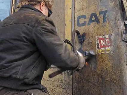 Refurbishing Process: Repair and Replacement - 425x320