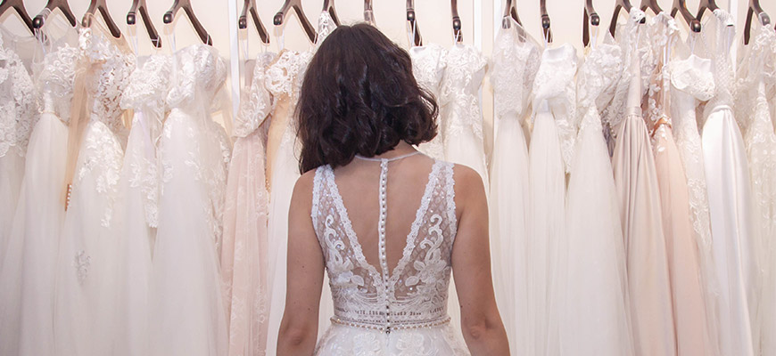 Find the perfect sales wedding dress